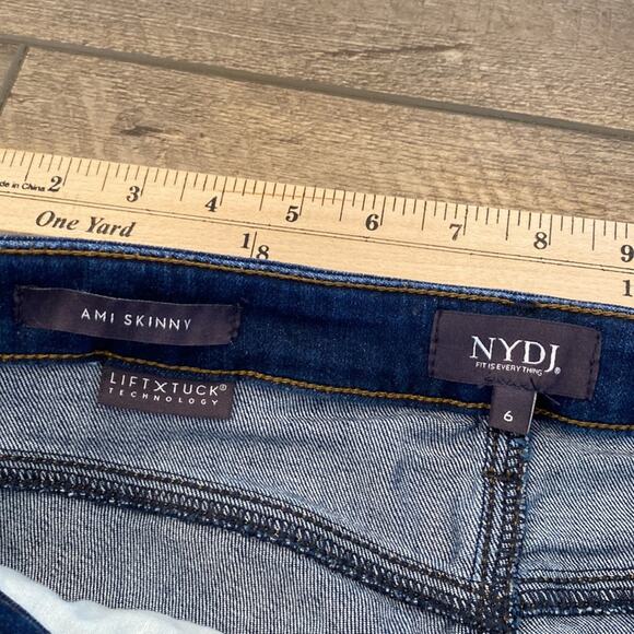 NYDJ  Ami Skinny Jeans w Lift Tuck Technology 6 - Picture 6 of 7